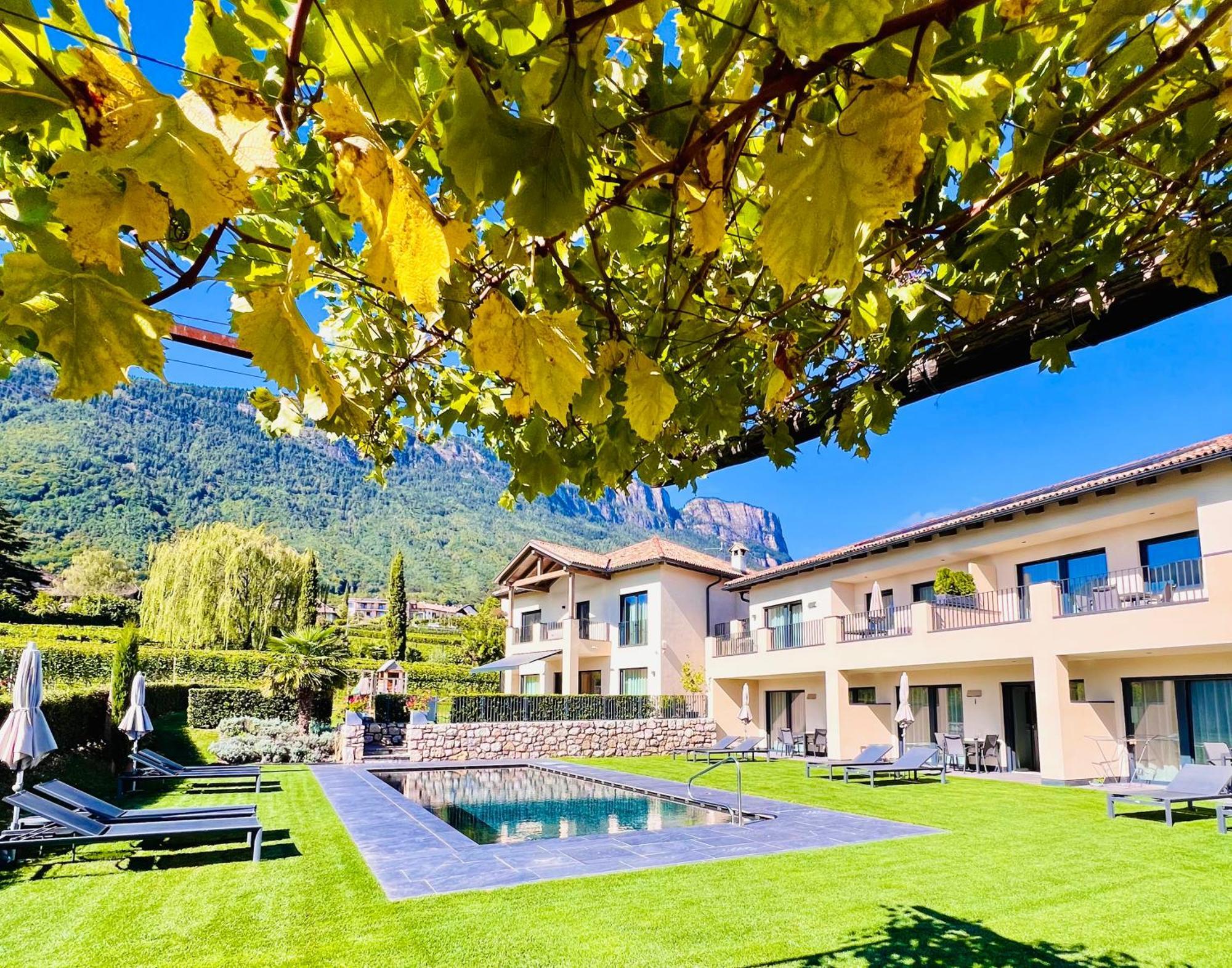 Weingut Gasshof Appiano Sulla Strada Del Vino Exterior foto